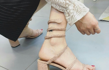 [Khám phá] Các mẫu sandal nữ 2018 - 2019 đế cao Hà Nội đang 'làm mưa làm gió'